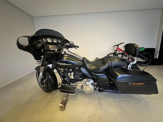 HARLEY-DAVIDSON STREET GLIDE SPECIAL HARLEY-DAVIDSON STREET GLIDE SPECIAL